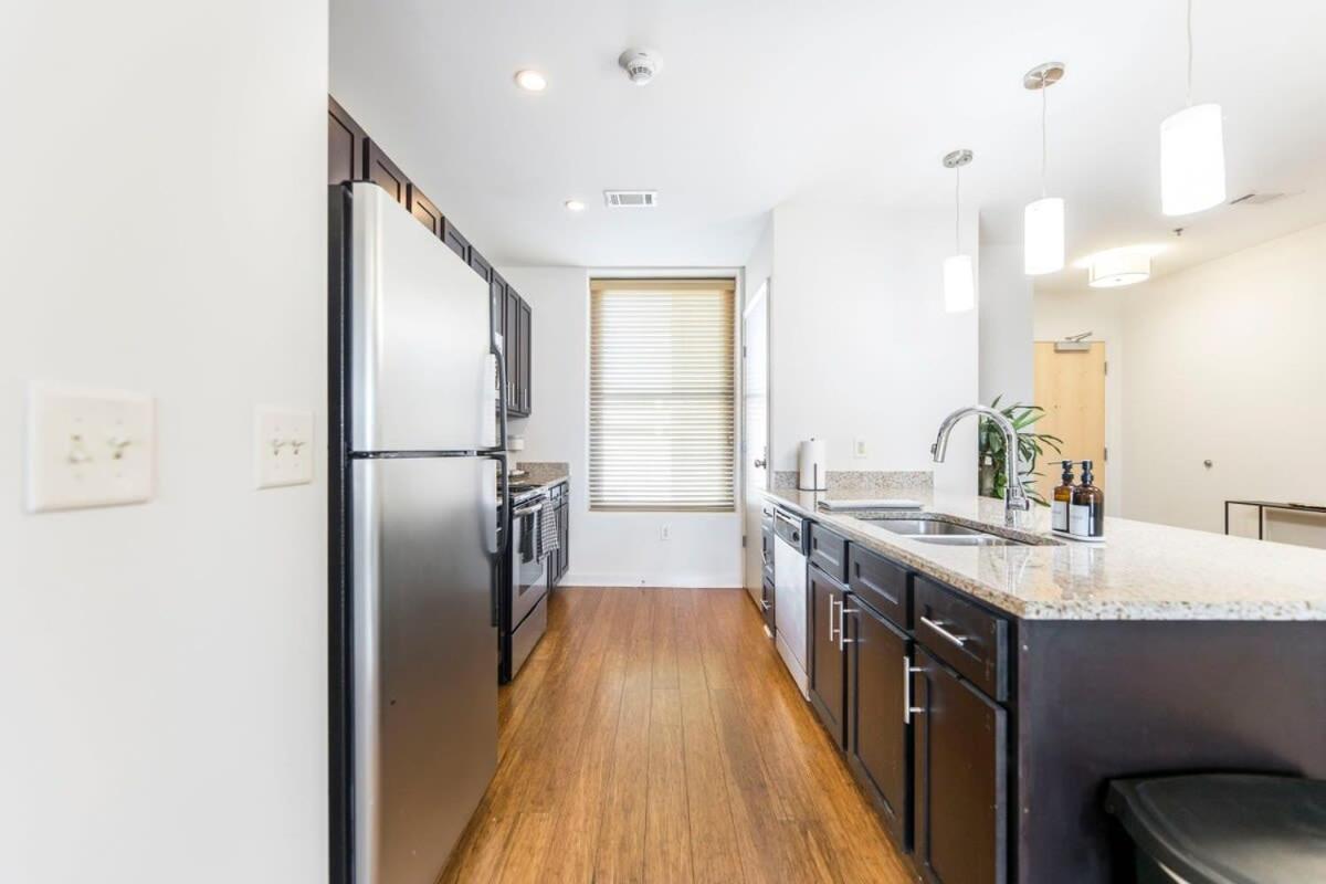 Sleek In Historic Dt Apartment *