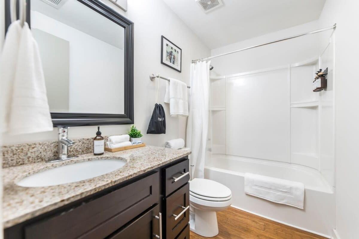 Sleek In Historic Dt Macon